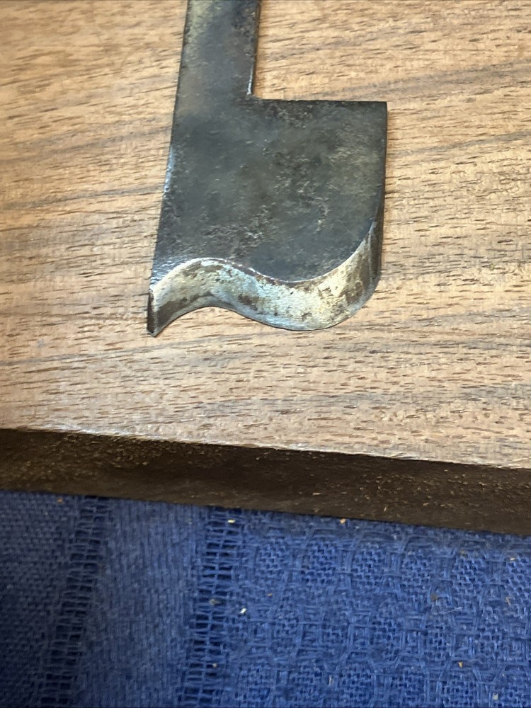 Unmarked Molding Plane With 1 Inch Iron