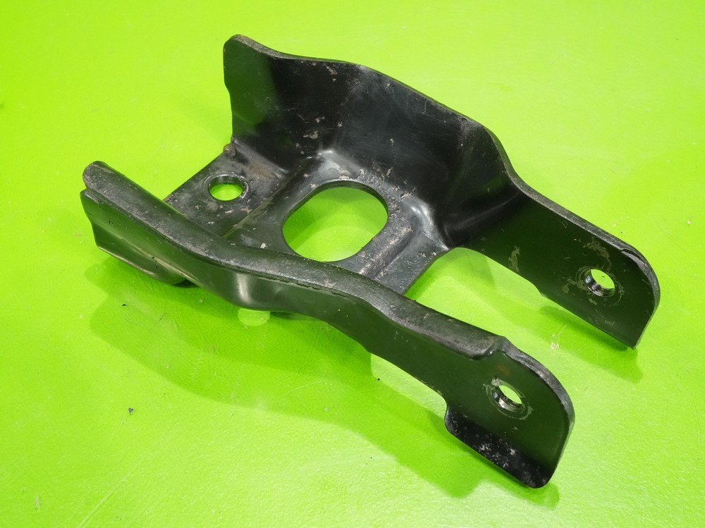 95-99 Eclipse GST GSX OEM 4G63 rear back engine mount bracket AT auto trans