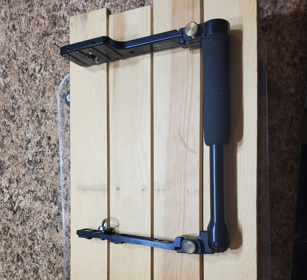 Custom Brackets CB Folding-T Camera Flash Bracket