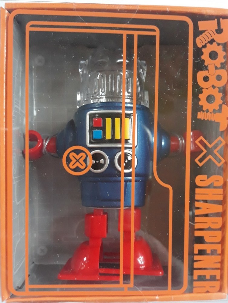 New Robot Sharpener Wind up Walking Retro Pencil Sharpener 4 Different Colors