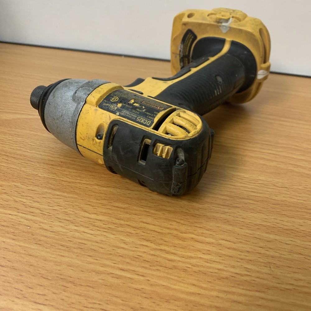 Dewalt DC825 / DC827 / DCF826 18V Volt 1/4" Hex IMPACT DRIVER Tool Only