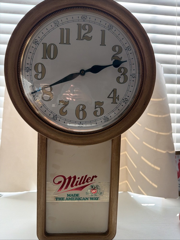 Vintage 1986 Miller Beer Clock Works Good