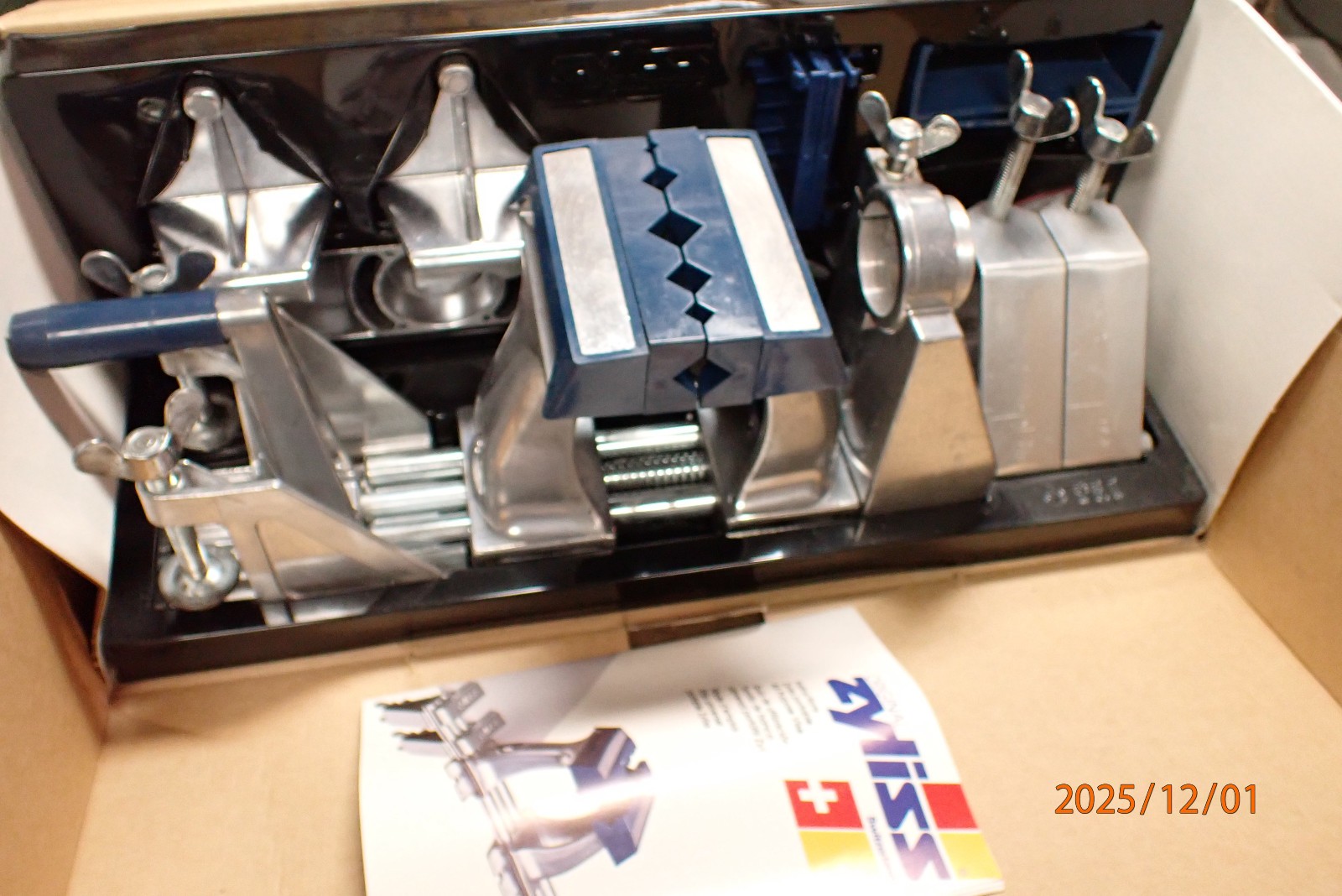 LOT B NEW OLD STOCK VINTAGE SWISS ORIGINAL ZYLISS KIT WITH CENTERS JAWS MANUAL