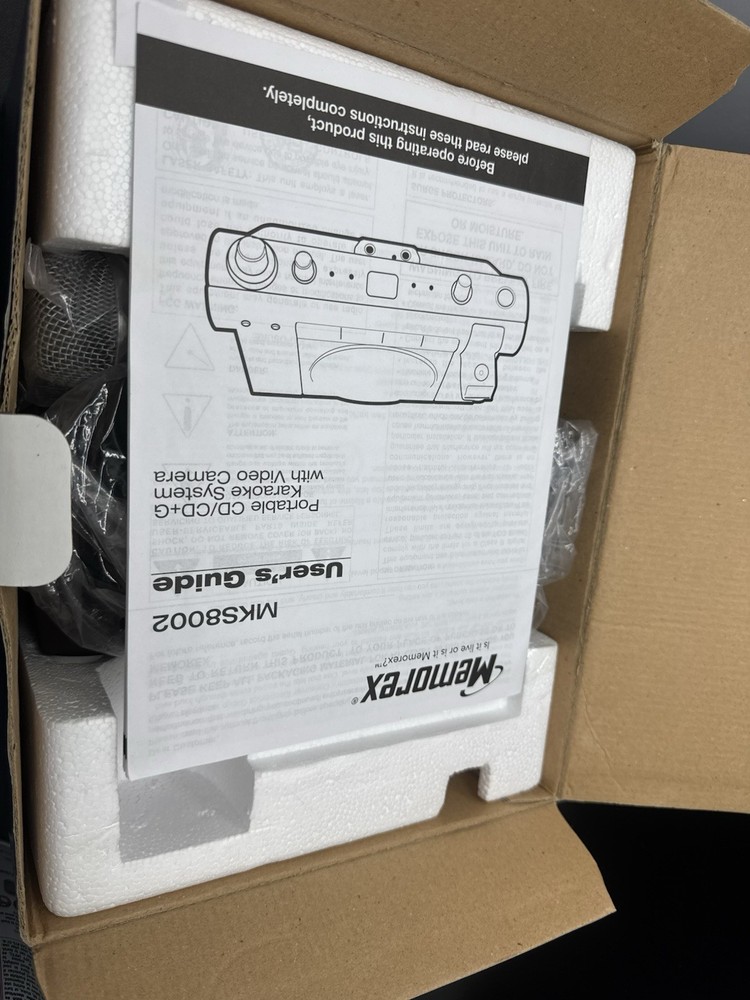 Memorex MKS8002 CD+G Karaoke System Camera 2 Mics Remote Complete