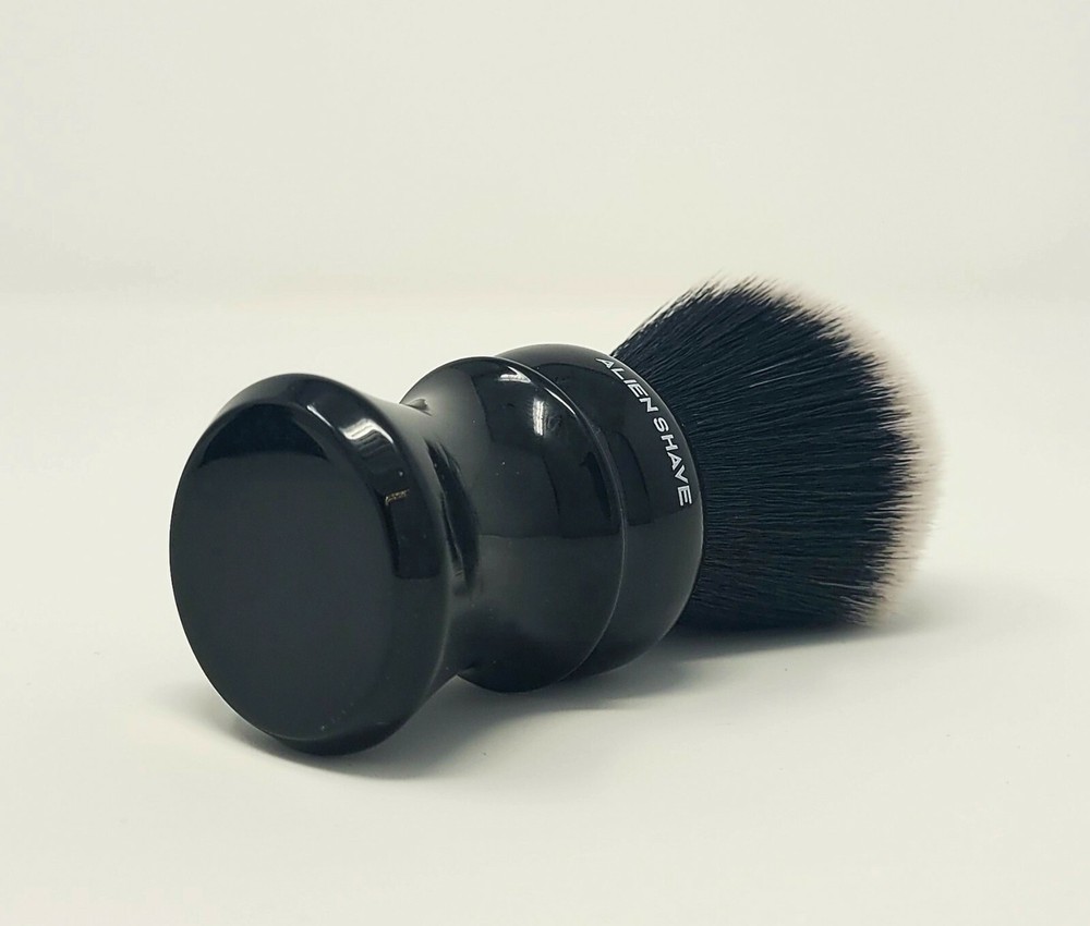 Alien Shave Solar Midnight Premium Shaving Brush