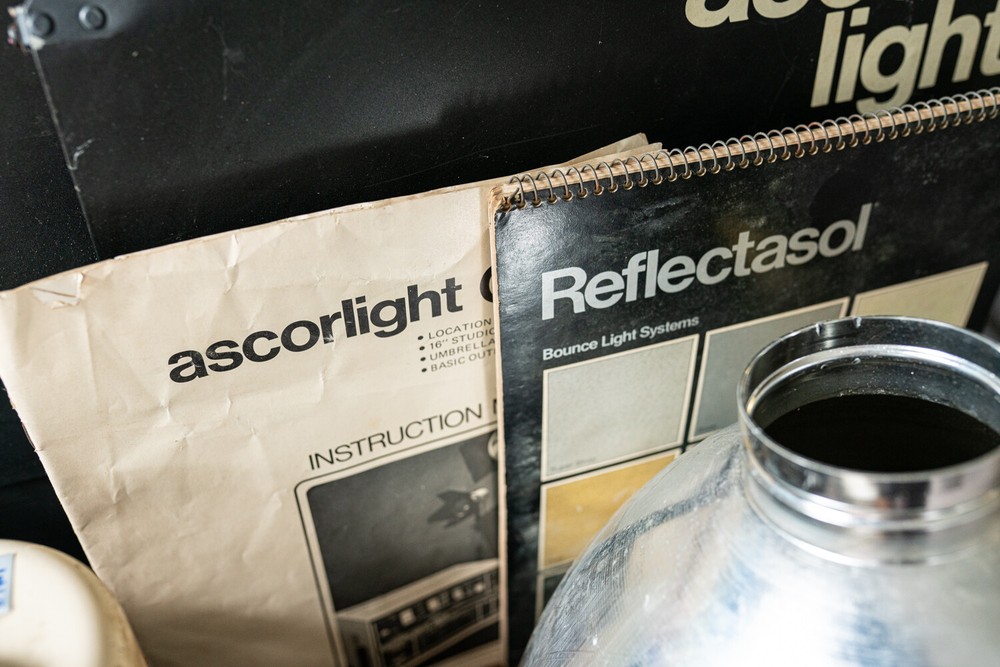 Ascorlight QC4 Powerpack and 4x Flash Head Lighting Kit w/ Extras