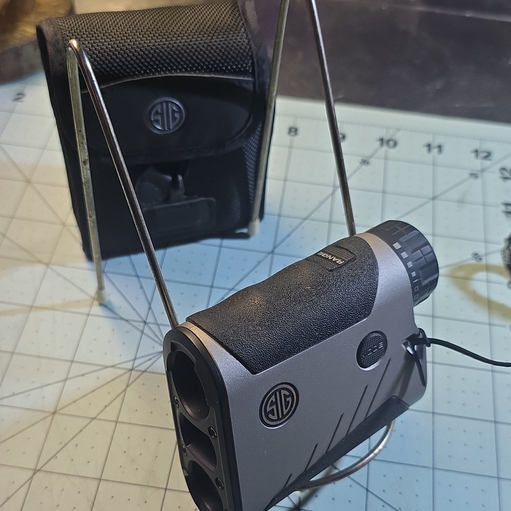 SIG SAUER KILO2000 SHADOW EXPRESS Rangefinder Gray/Black Mode Button Case