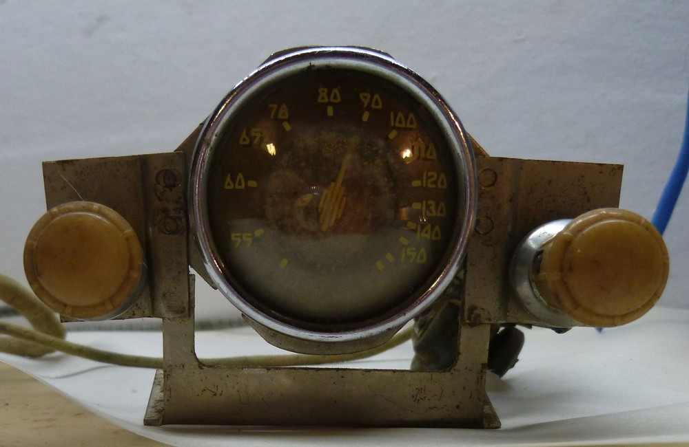 Weston/Bendix Electro-Mechanical Tachometer/Frequency Meter - Aviation - Tester