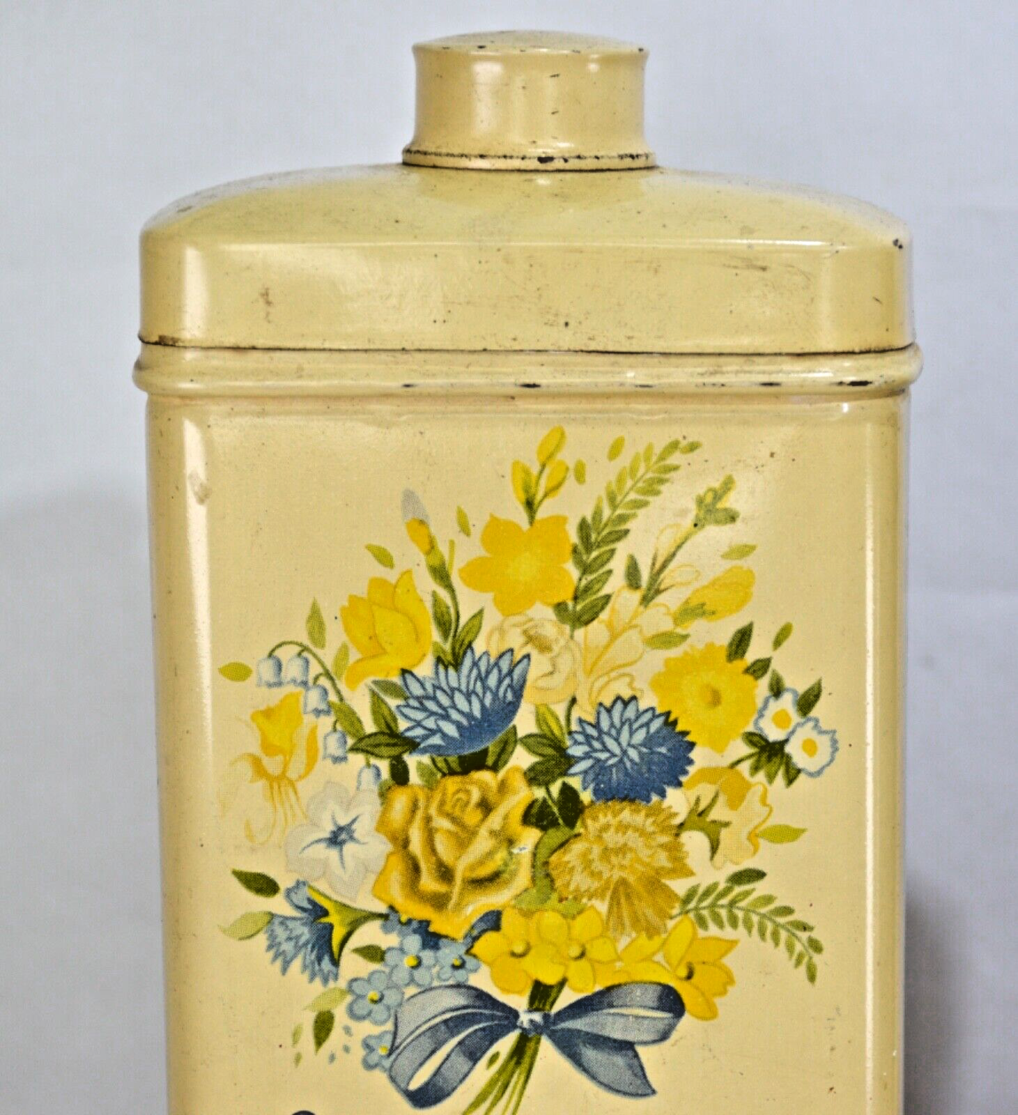 Vintage Advertising Perfume Talcum Powder Tin Emeraude Coty, Egyptian + Lot of 4