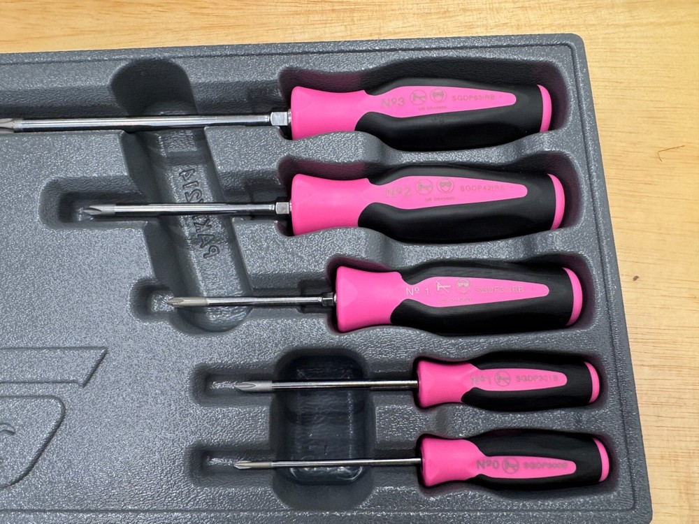 Snap-on Tools NEW 10pc PINK Soft Grip Phillips & Flat Head Screwdriver Sets