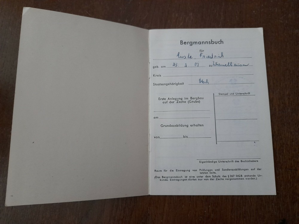 WW 2 GERMAN WORK BOOKLET BERGMANNS BUCH