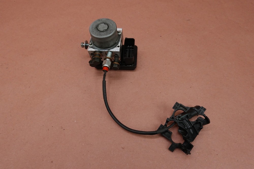 2020-2023 Indian Challenger ABS Module Brake Pump