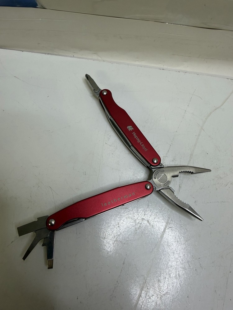 Leatherman Juice C2 Multi-Tool Multi-Plier Red