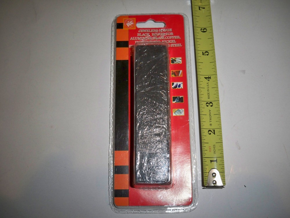 BLACK POLISHING AND BUFFING COMPOUND  6 OZ BAR