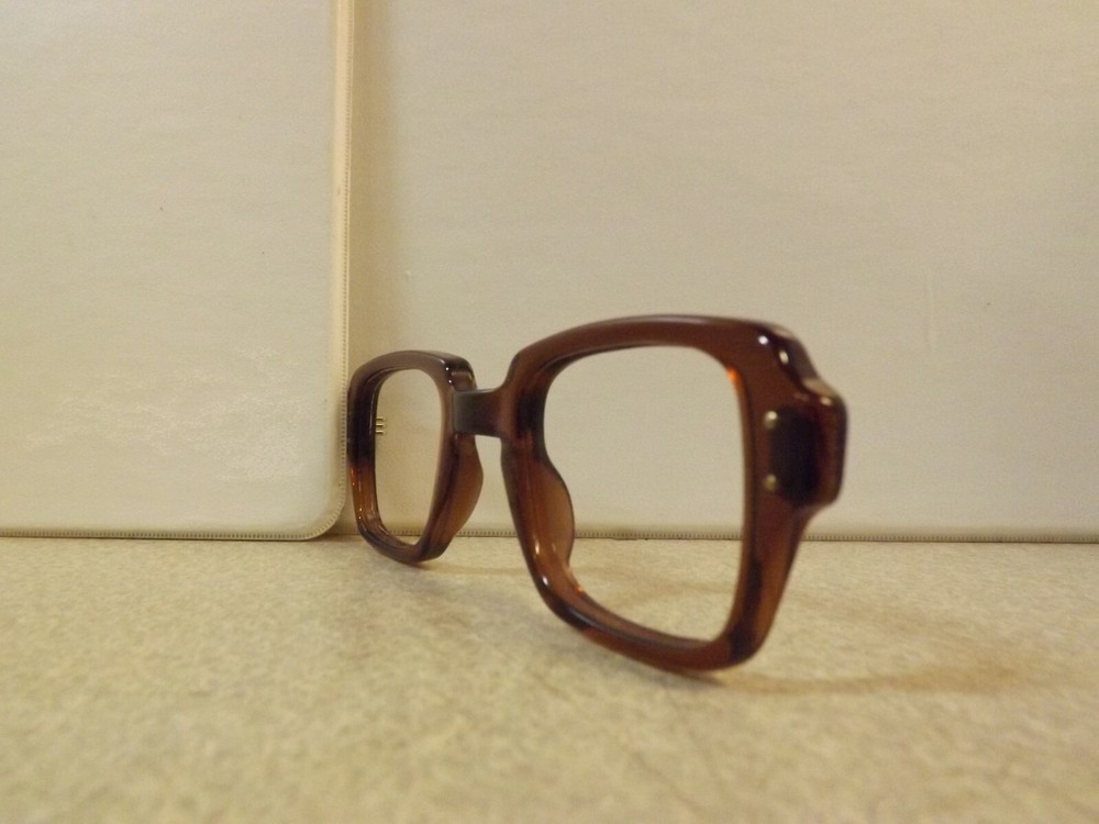 FRONT,SPECTACLE,CELLULOSE ACETATE,BROWN, 48 EYE, 26 BRIDGE