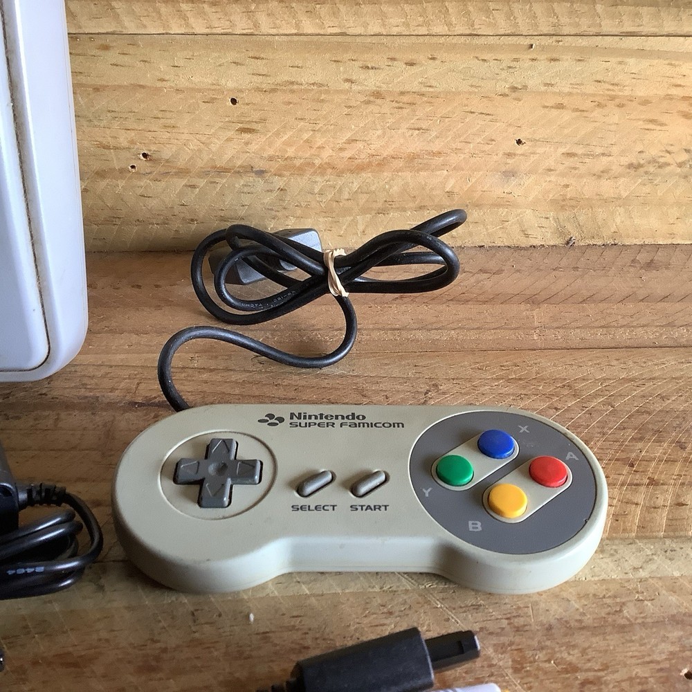 SUPER NINTENDO SNES CONSOLE TESTED & WORKING POWER SUPPLY TV AV CABLE CONTROLLER