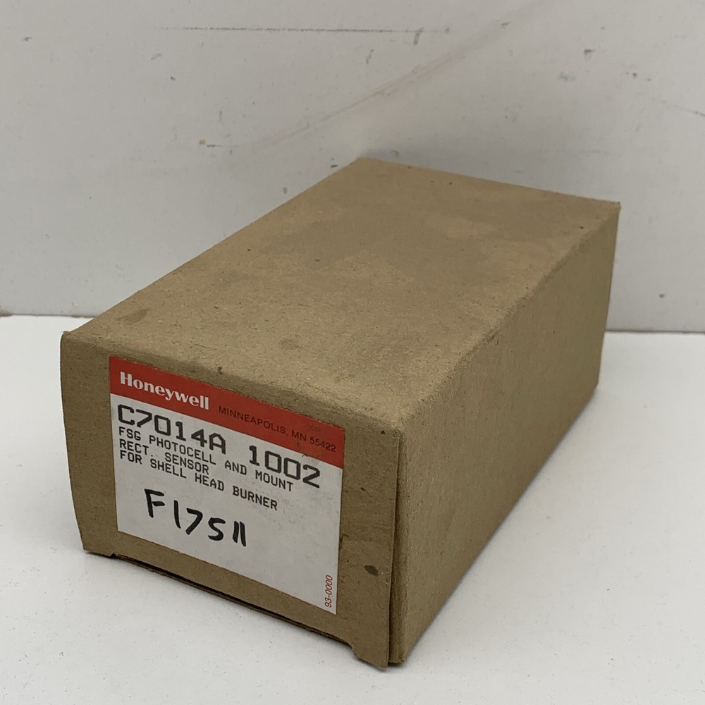Honeywell C7014A 1002 Photocell & Mount Rectifying Sensor for Shell Head Burner
