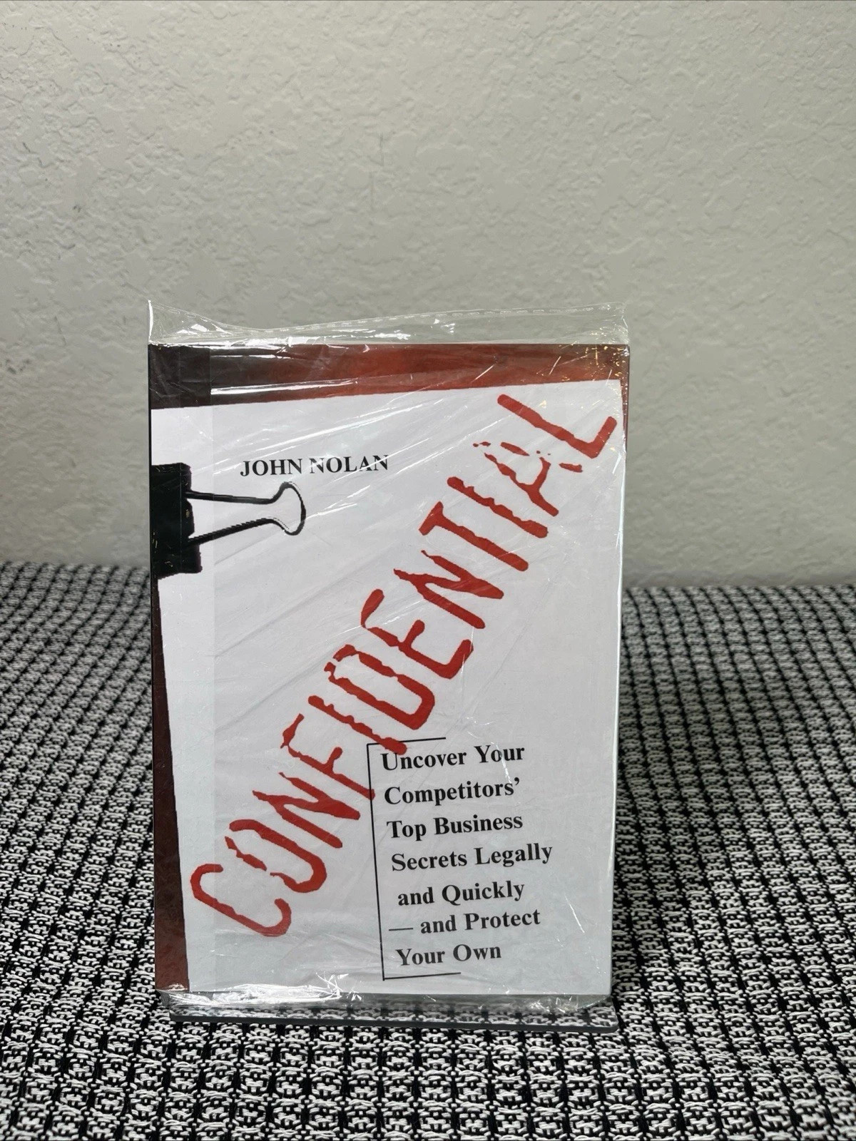 CONFIDENTIAL WRITTEN BY JOHN NOLAN BRAND NEW PAPERBACK FREE SHIPPING