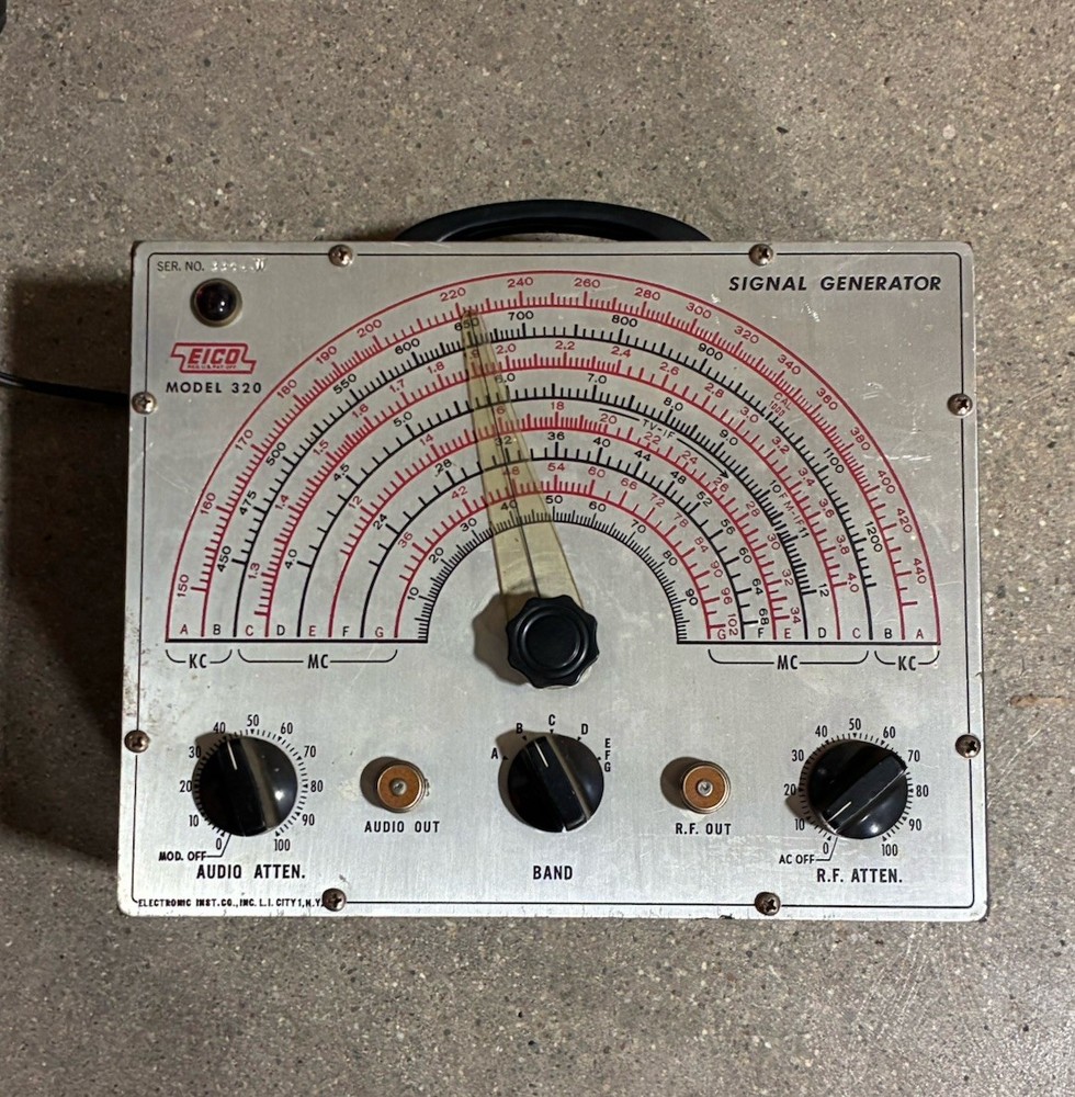 Vintage EICO 320 Signal Generator Power Tested
