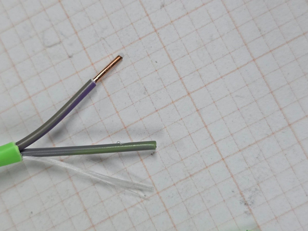 Belden Wire 2285P 18/2C Solid Plenum Light Dimmer Control Cable CMP Green /50ft