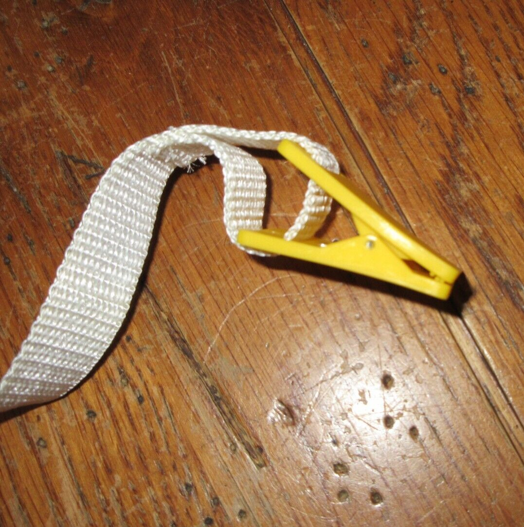 Lot of 25 Triple Threat Flag Football 3 Red Flags Quick Release Clip Belt S/M