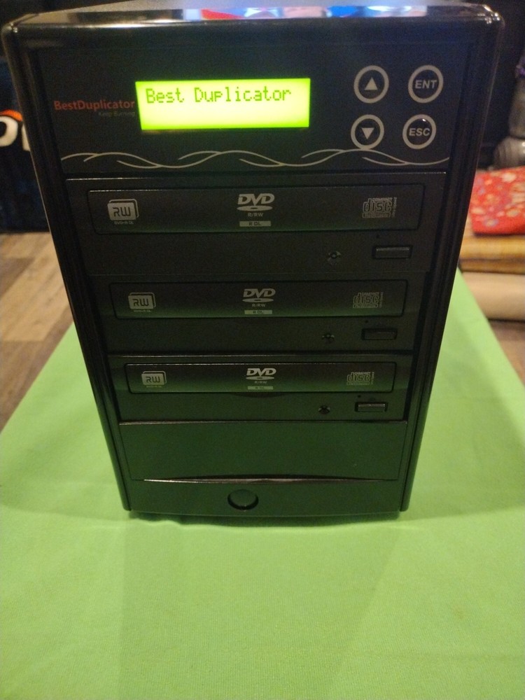 Bestduplicator  2 Target 24x SATA DVD Duplicator