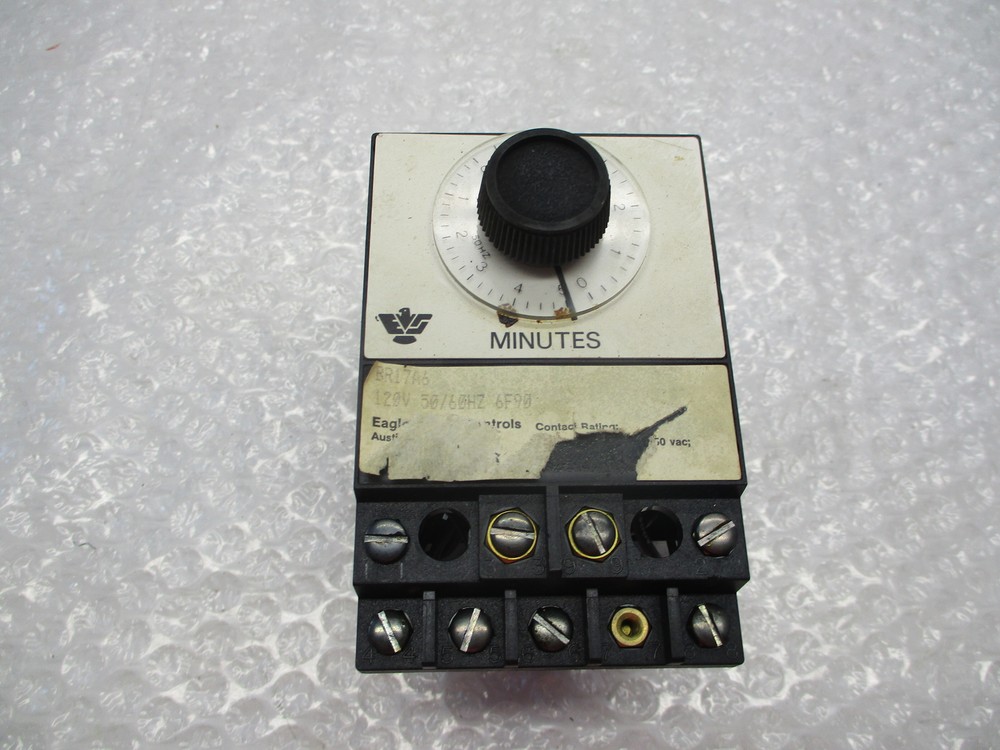 EAGLE SIGNAL CONTROLS BR17A6 TIMER (AS PICTURED) NSNP