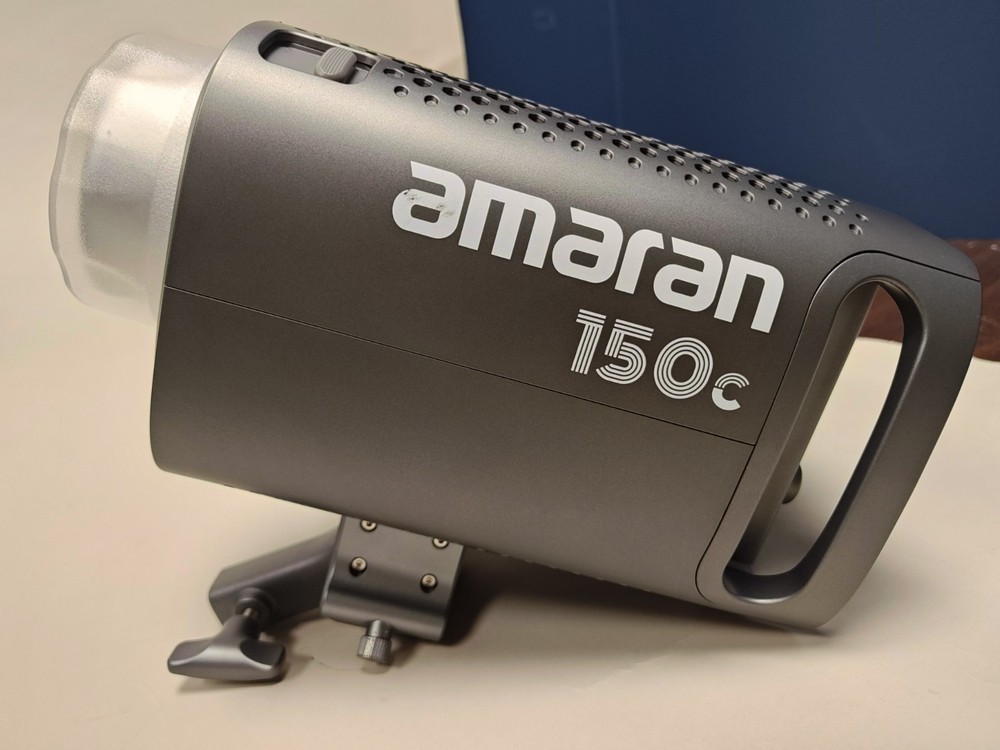 amaran 150c RGB LED Monolight with Case
