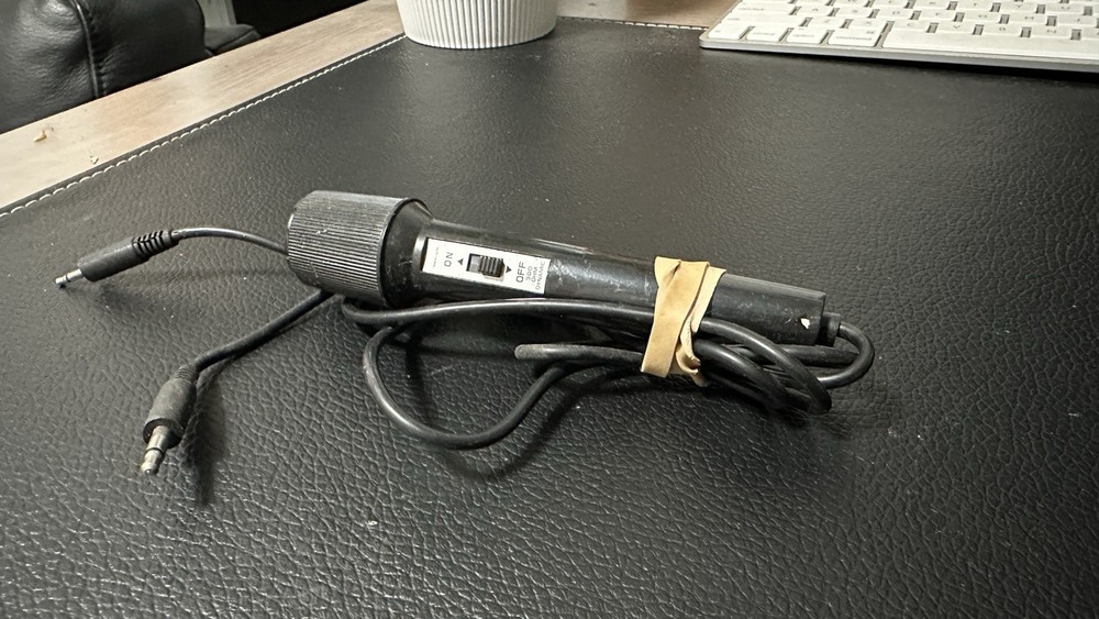 Realistic Dynamic Microphone - 300 Ohm - 3.5 and 2.5 mm - Audio Recording