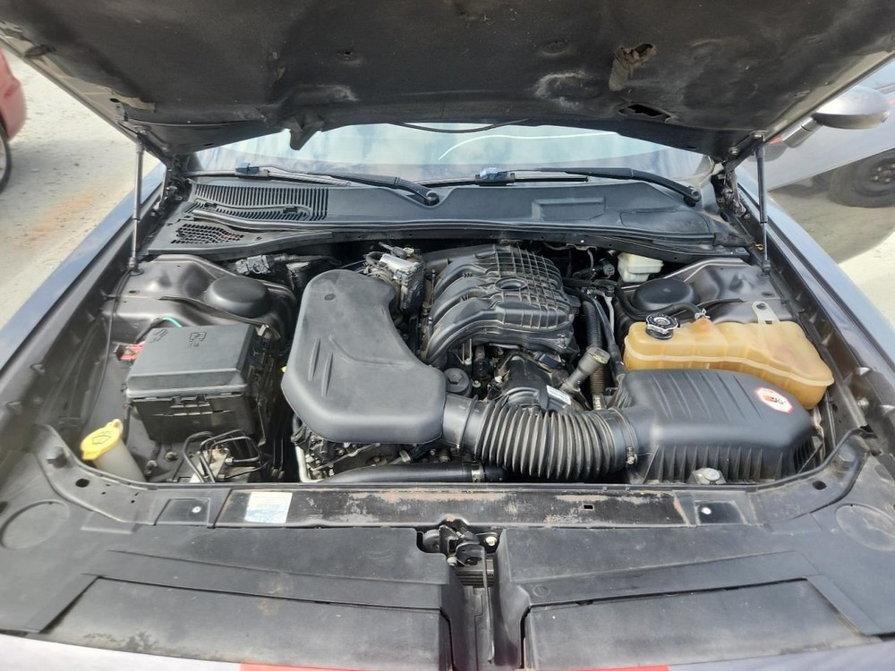 CHALLENGE 2013 Glove Box 4972439