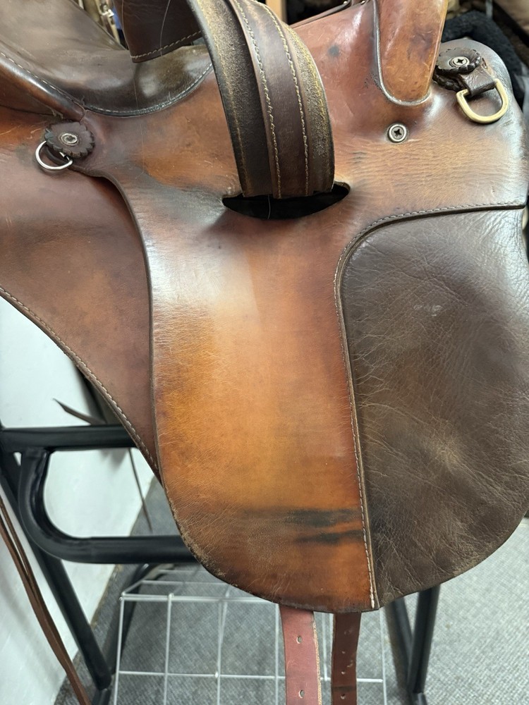 Specialized Saddles 15”.