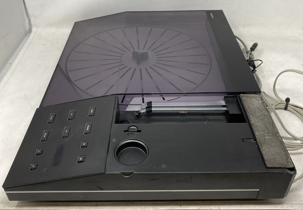 Bang and Olufsen Beogram TX Turntable *READ*