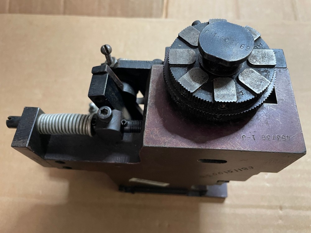 Amp 687823-2 Applicator