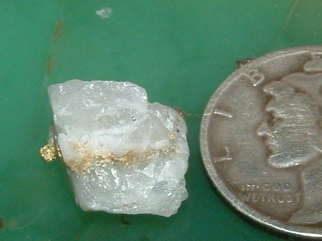 GOLD QUARTZ SPECIMEN .7 GRAM NATIVE CALIFORNIA GOLD IN SILICATE