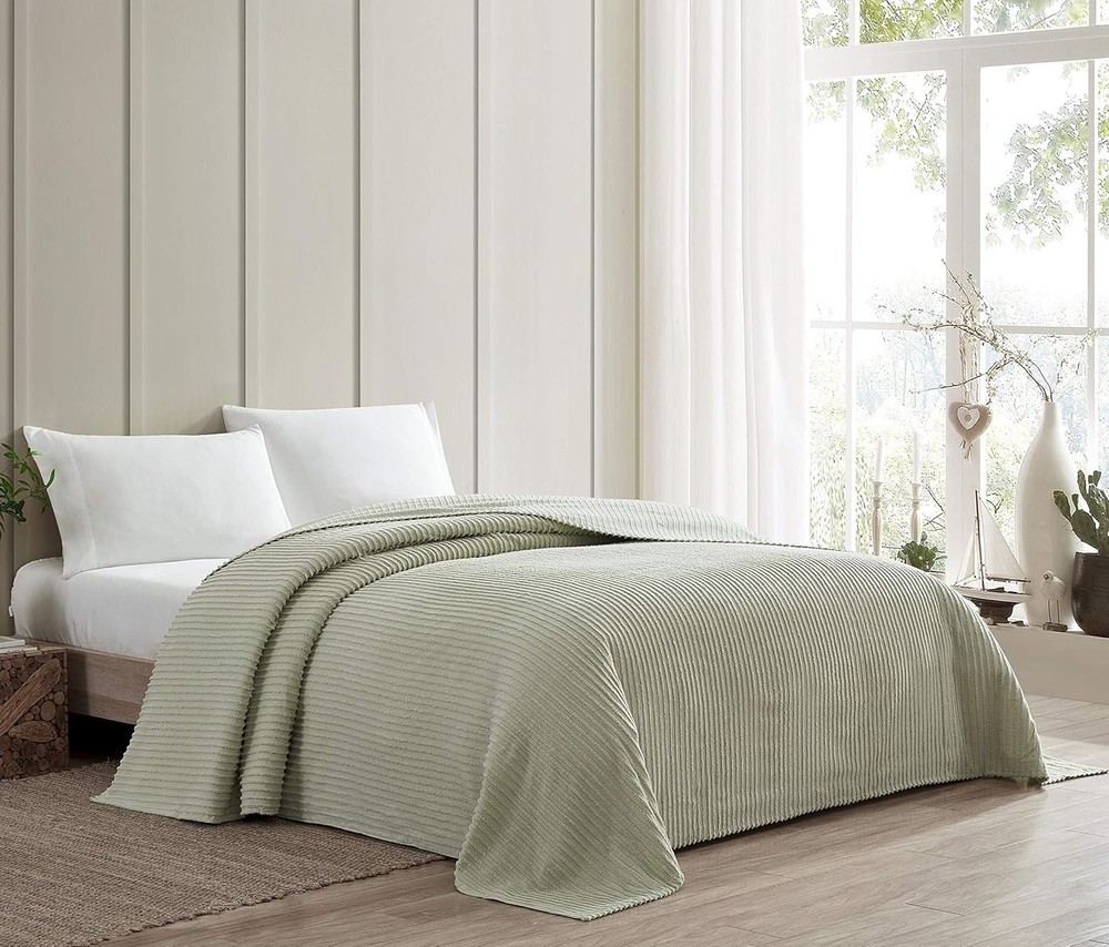 Channel Chenille Bedspread, Twin, Sage