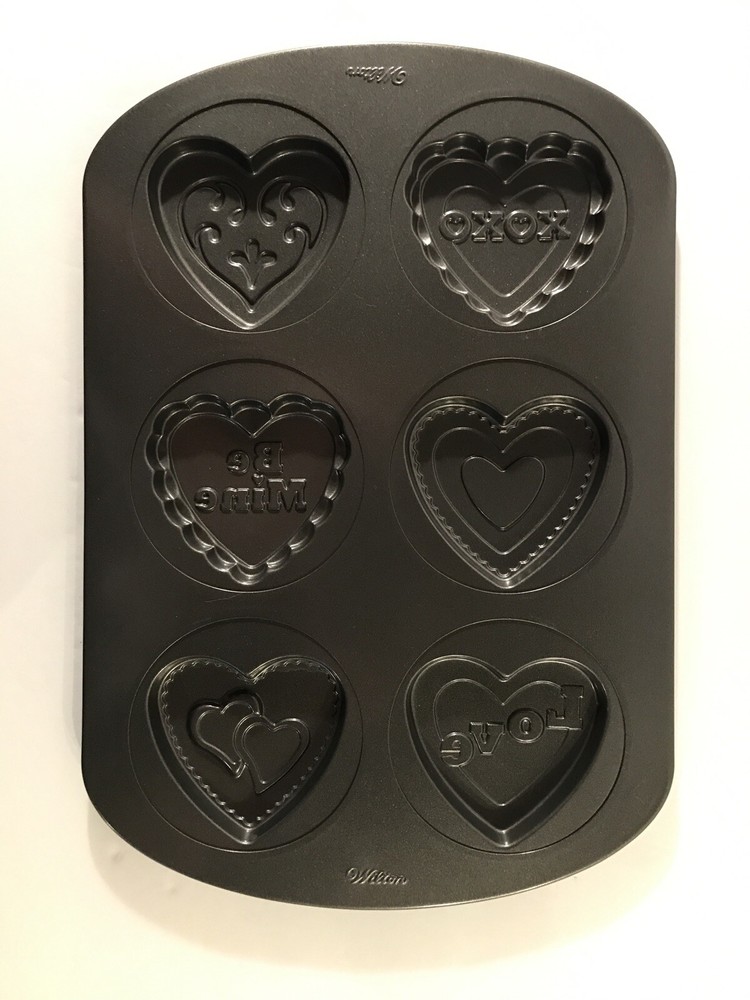 Wilton Valentine’s Cookie Sheet(16.5” by 11”)EUC