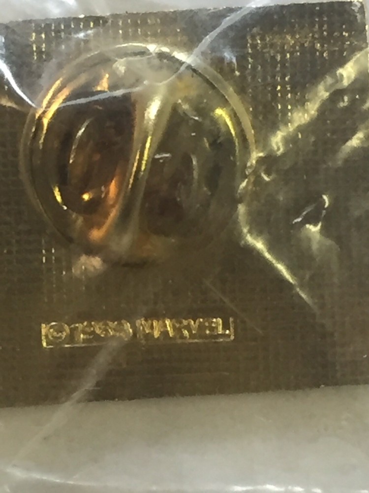 Marvel Planet Studios Wolverine Cloisonne Pinback - sealed 1989