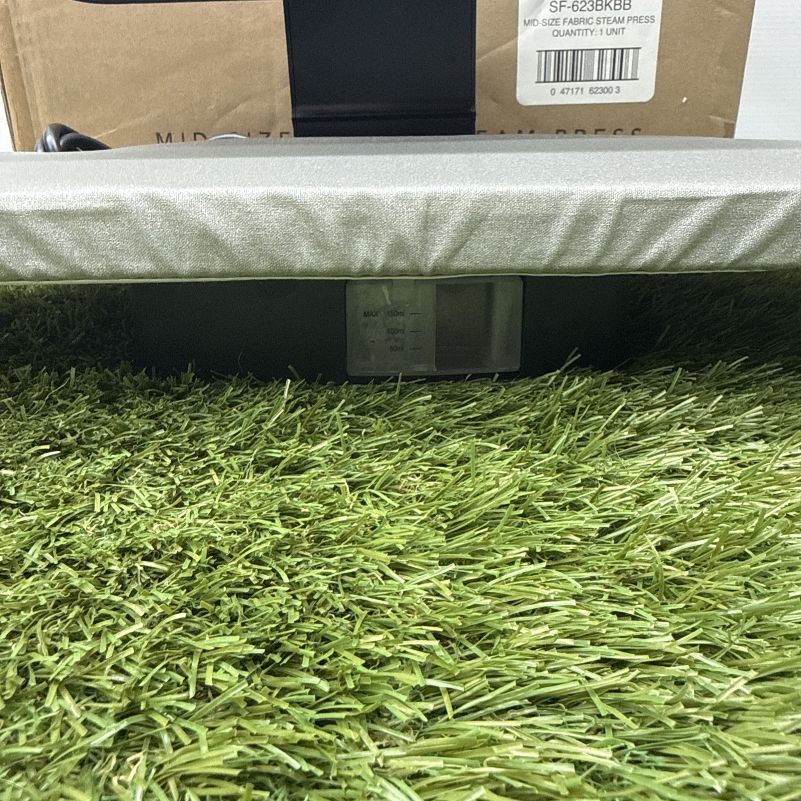 Steamfast SF-623 1500W Mid-Size Fabric Steam Press Iron - Open Box