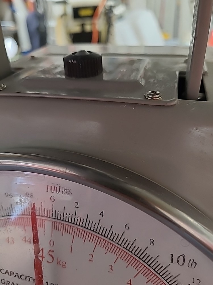 Winco all steel 100lbs 9 " scale