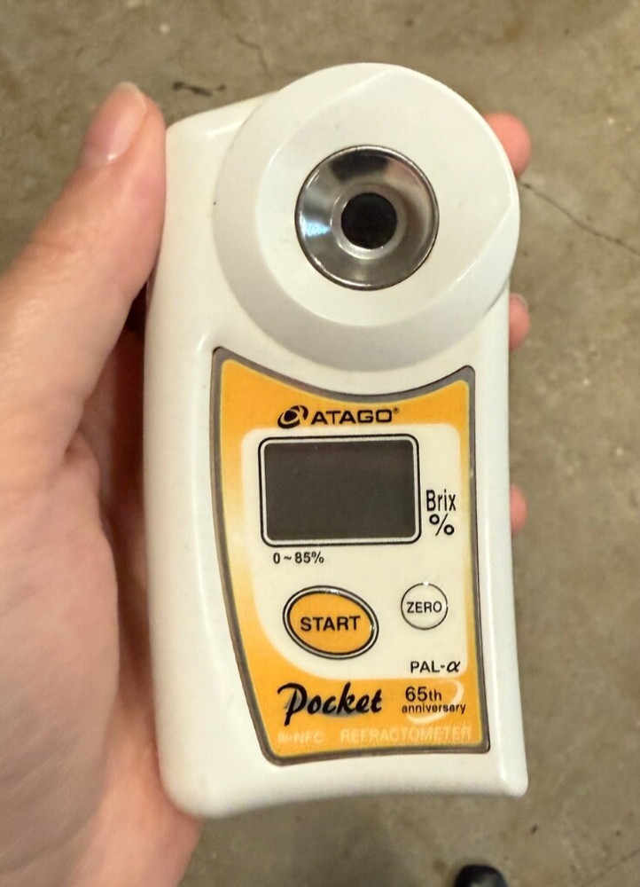 Atago Pocket Refractometer Digital Meter