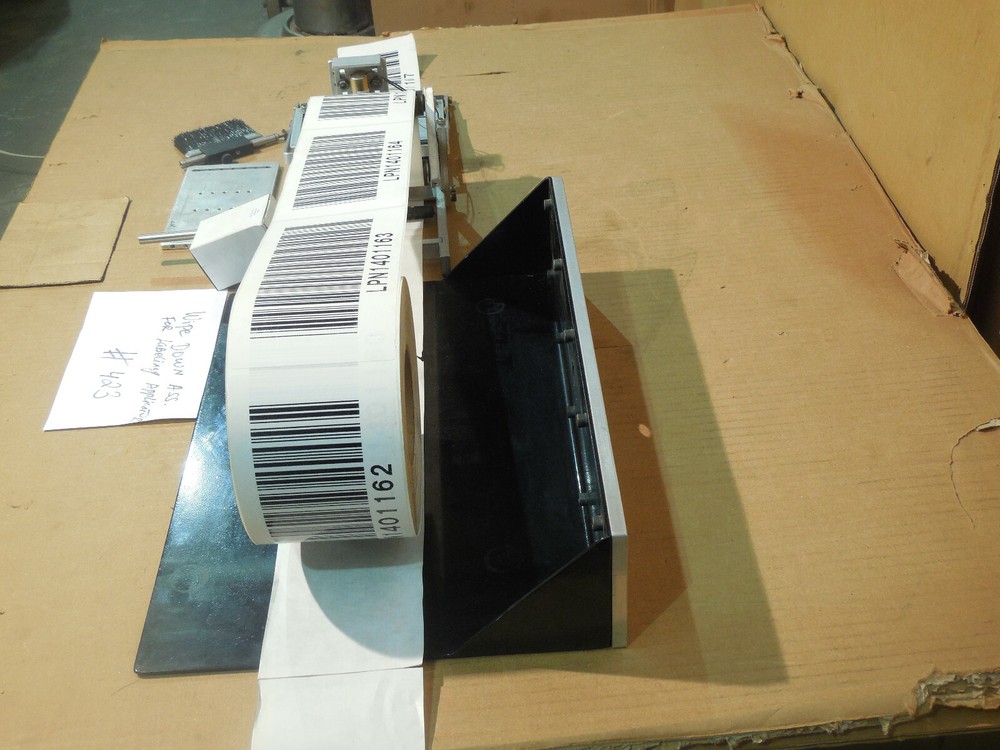 Wipe Down Assembly For Labeling Machine