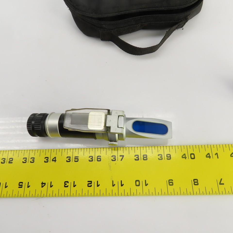 Vee-Gee BX-1 Handheld Brix Refractometer 0-32%, +/-0.2% W/Carry Case