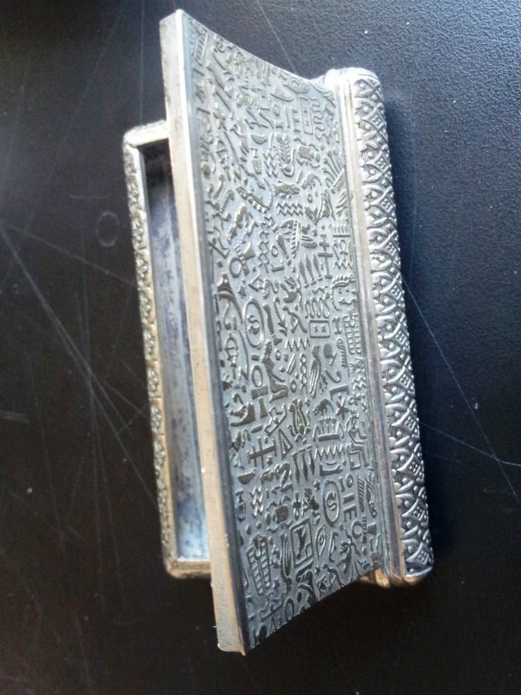 ANTIQUE STERLING SILVER SNUFF BOX