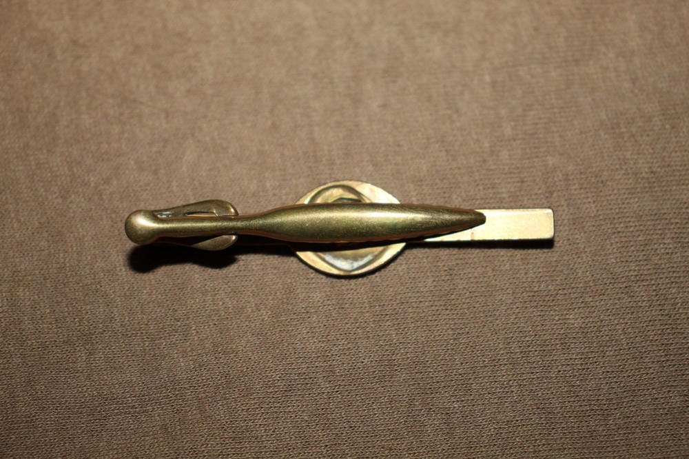 Original WW2 U.S. Marine's 'EGA' Metal Uniform Tie Clip
