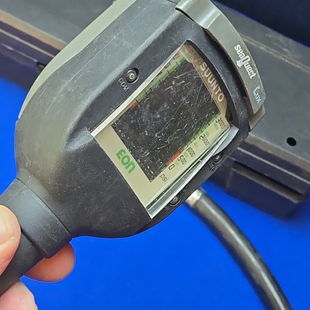 SeaQuest Lux EON Dive Computer Console Scuba UNTESTED