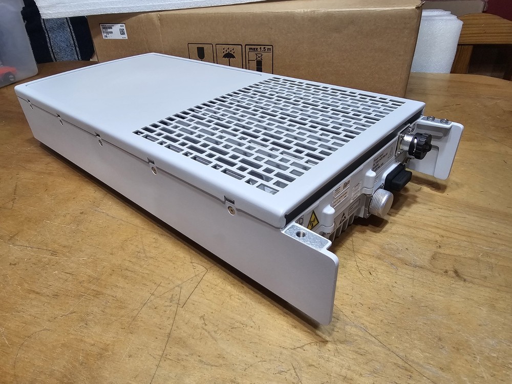 NEW NOKIA SOLUTIONS NETWORKS AIRSCALE AEUB RADIO UNIT FIXED TRANSMITTER