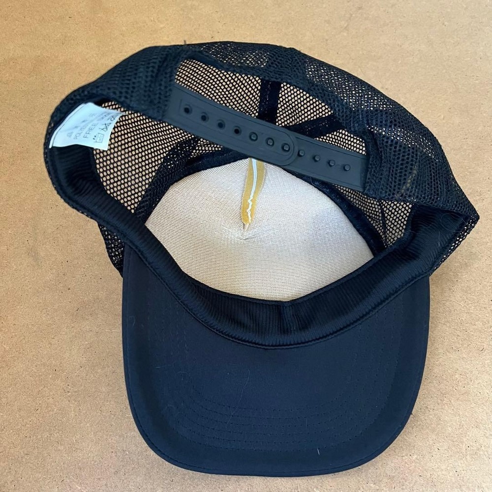 Not for sale! hide snapback cap !