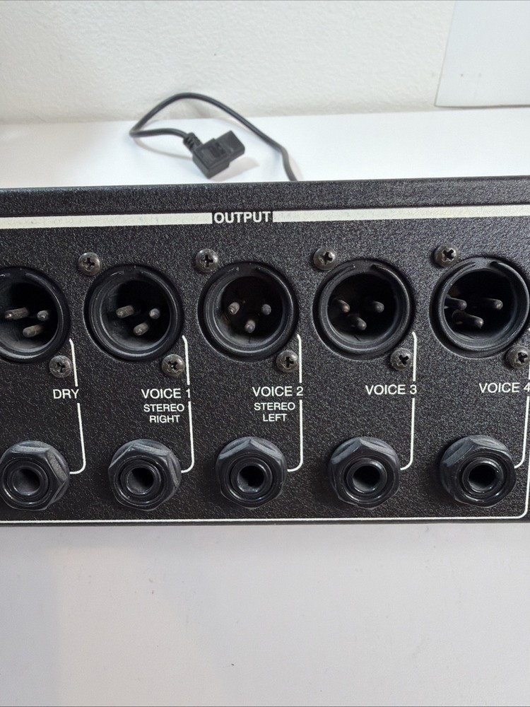DIGITECH STUDIO VOCALIST RACK MOUNT STUDIO EFFECT VOCAL HARMONY PROCESSOR
