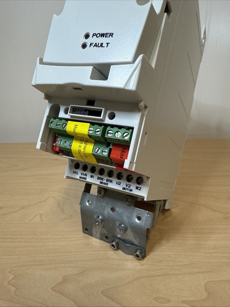ABB ACS355-03U-05A6-4 VFD Variable Frequency AC Drive 2.2kW 3HP