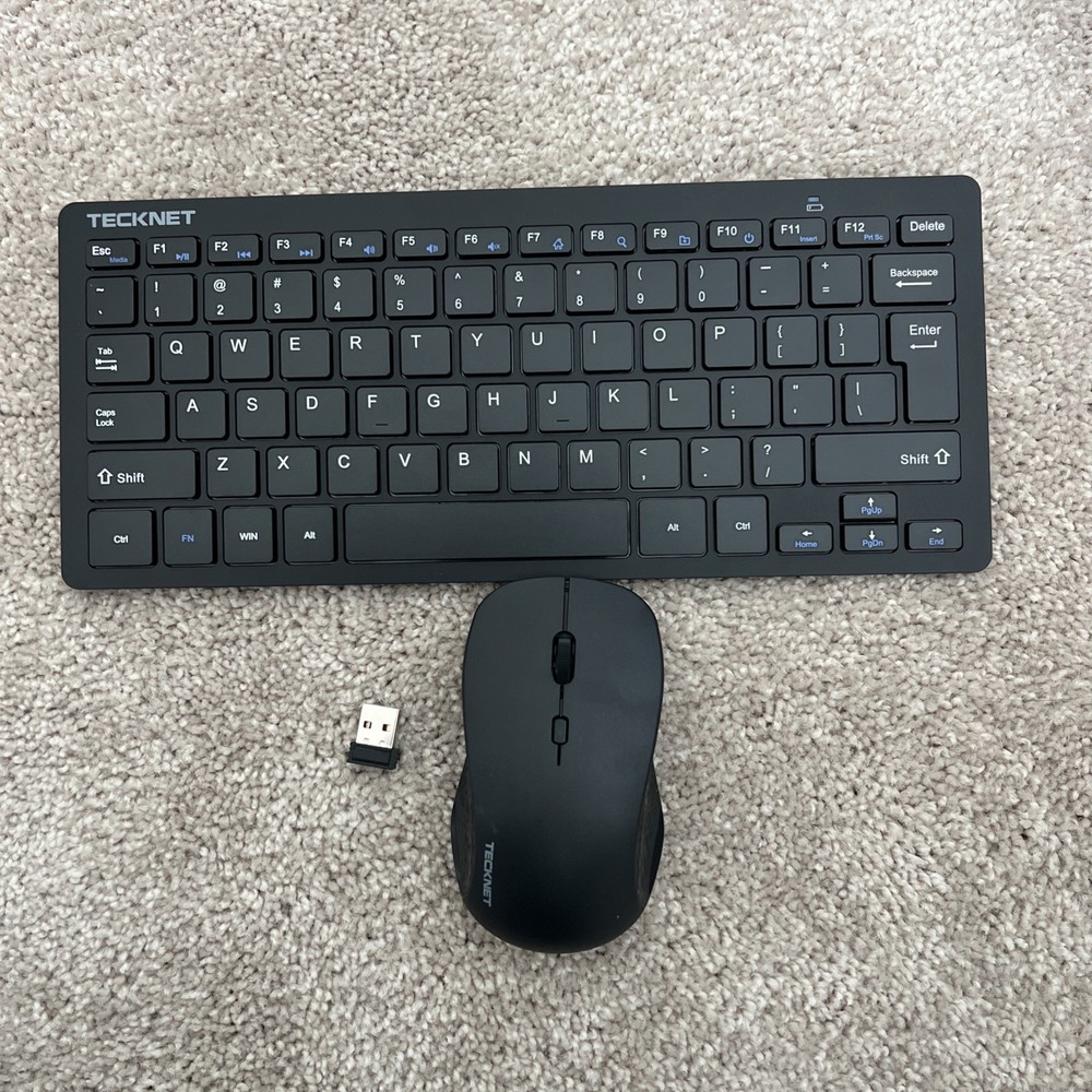 Wireless Keyboard and Mouse Combo, Full-Sized Wireless Keyboard and Adjustable
